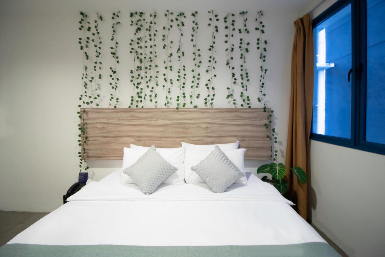 Victoria Hotel A Nuve Group Collection Singapore Exterior photo